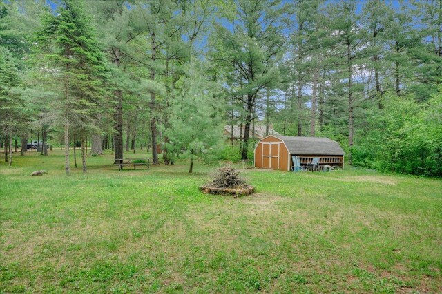 6369 Wooded Trl, Houghton Lake, MI 48629