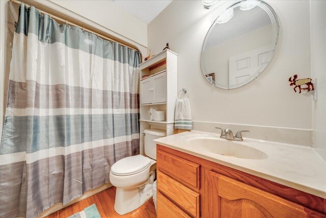6369 Wooded Trl, Houghton Lake, MI 48629