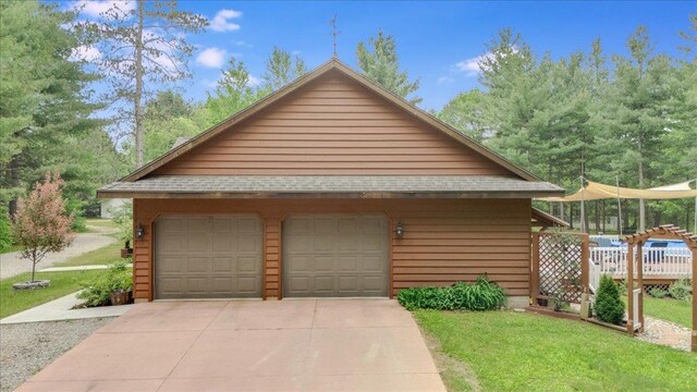 6369 Wooded Trl, Houghton Lake, MI 48629