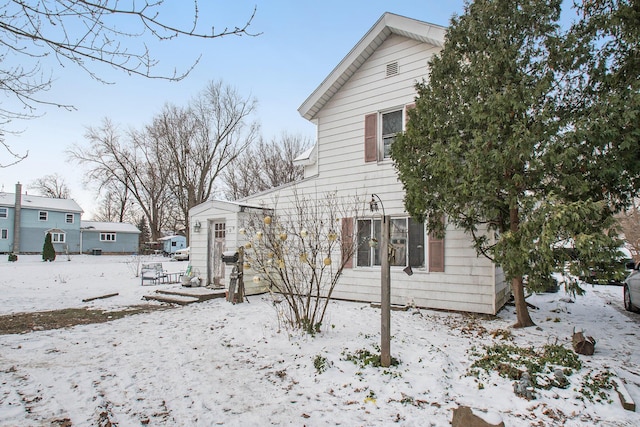 309 N Front St, Dowagiac, MI 49047 - view of snow covered exterior