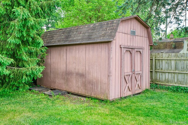 3260 Van Campen Dr, Waterford, MI 48329 - view of shed