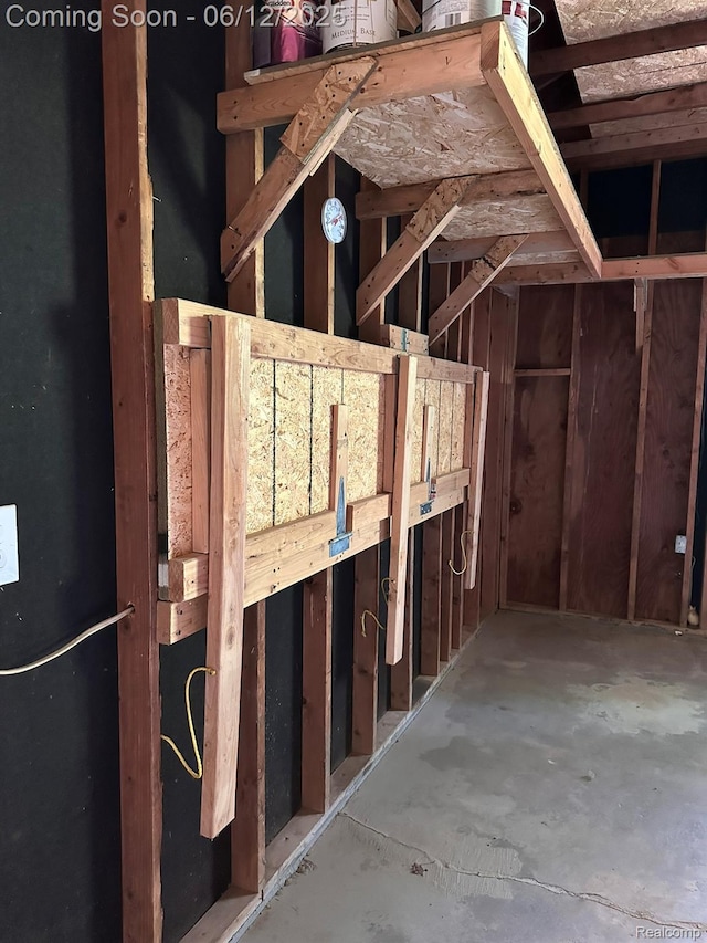 5836 Ewalt Rd, Imlay City, MI 48444 - view of miscellaneous room