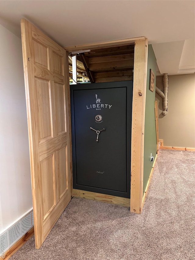 5836 Ewalt Rd, Imlay City, MI 48444 - detailed view of carpet flooring