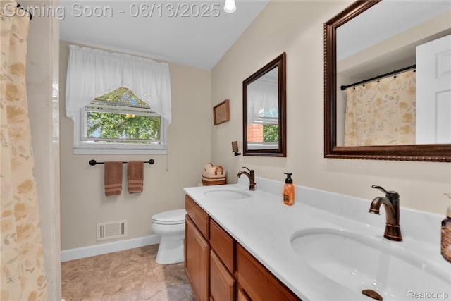 3039 Elmcrest Rd, Sterling Heights, MI 48310 - bathroom with double vanity and a shower with curtain