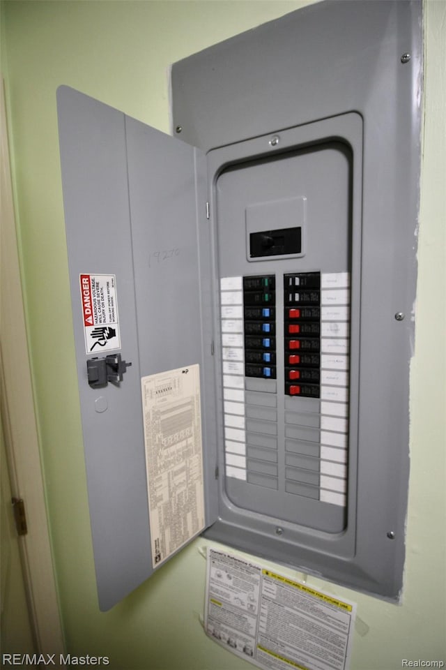 19270 Otto Ct, New Boston, MI 48164 - utility room featuring electric panel
