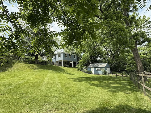 601 Cressfield Ln, Ann Arbor, MI 48103 - view of yard