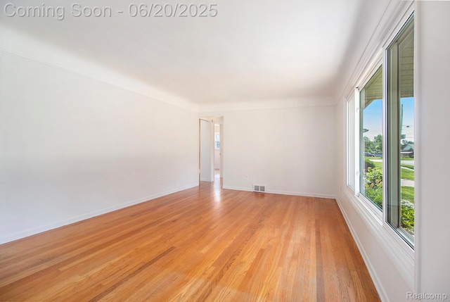 29424 Oakley St, Livonia, MI 48154 - empty room featuring light wood-type flooring and baseboards