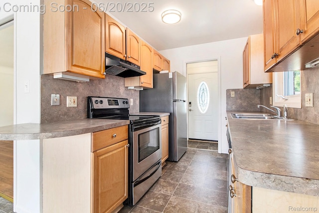 29424 Oakley St, Livonia, MI 48154 - kitchen featuring stainless steel appliances, under cabinet range hood, backsplash, and light brown cabinets