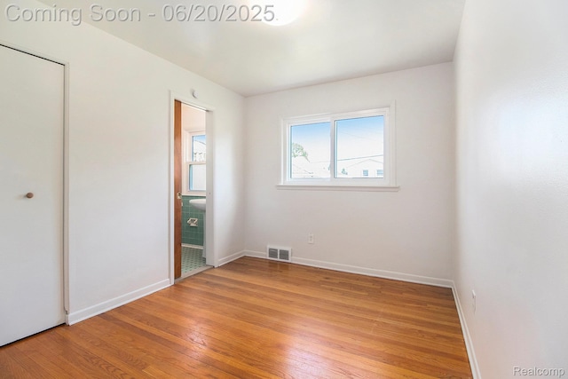 29424 Oakley St, Livonia, MI 48154 - unfurnished room with light wood finished floors and baseboards