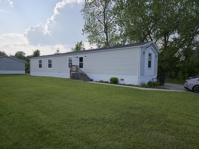 6073 Mohawk Dr, Fort Gratiot, MI 48059 - photo 1