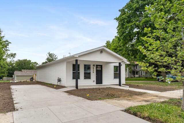 314 N Perrine St, Jackson, MI 49201 - photo 2