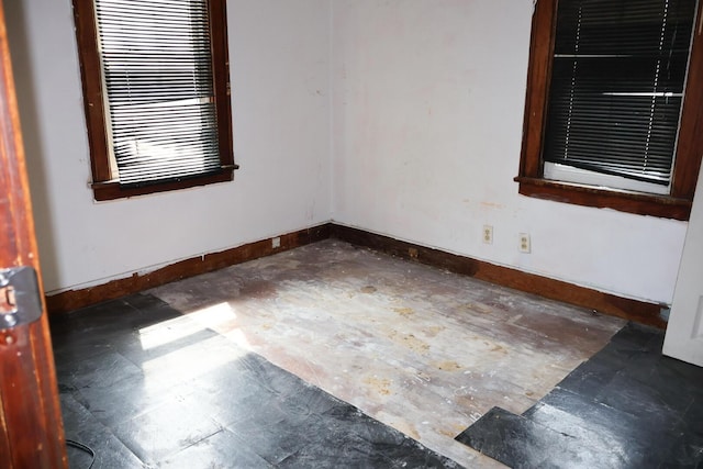 1027 Ogden Ave, Benton Harbor, MI 49022 - photo 5