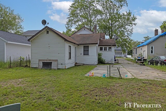 298 Mclaughlin Ave, Muskegon, MI 49442 - photo 18