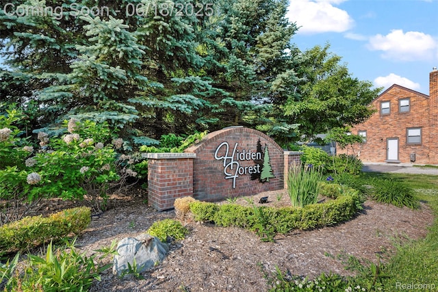392 Gunston Ct, Troy, MI 48083 - view of community / neighborhood sign