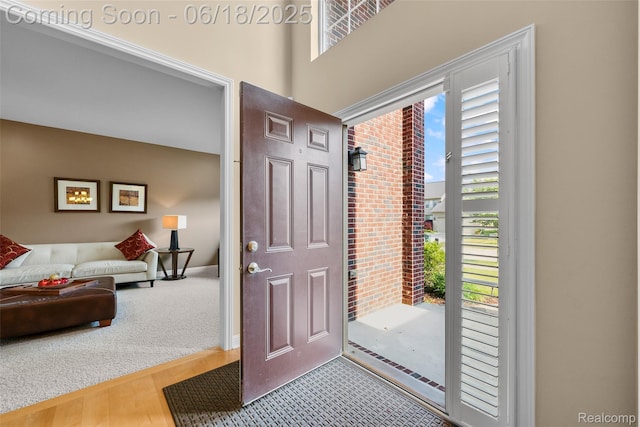 392 Gunston Ct, Troy, MI 48083 - foyer with wood finished floors