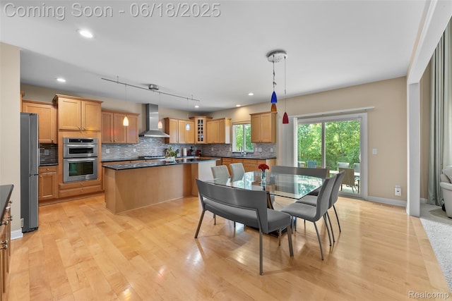 392 Gunston Ct, Troy, MI 48083 - dining room featuring light wood-type flooring and recessed lighting