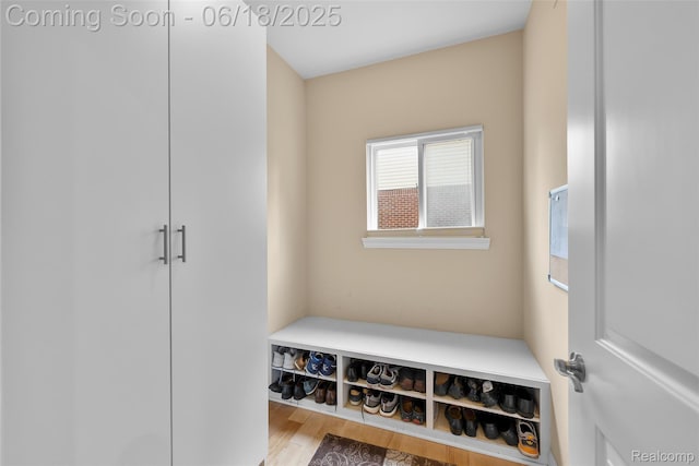 392 Gunston Ct, Troy, MI 48083 - mudroom with wood finished floors