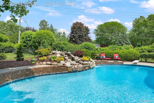 43115 Whisper Ct, Northville, MI 48168 - view of pool