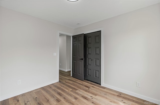 507 Charing Cross Dr, Grand Blanc, MI 48439 - empty room featuring light wood-type flooring