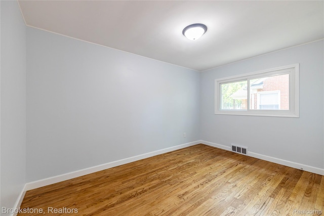 24251 Cloverlawn St, Oak Park, MI 48237 - empty room featuring baseboards and light wood-style floors