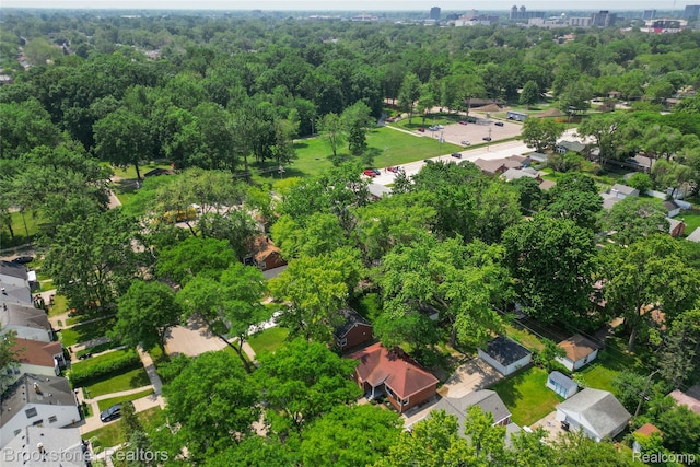 24251 Cloverlawn St, Oak Park, MI 48237 - aerial overview of property's location featuring nearby suburban area