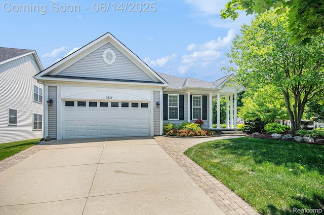3839 Springwood Ct, Auburn Hills, MI 48326 - single story home featuring driveway, an attached garage, and a front yard