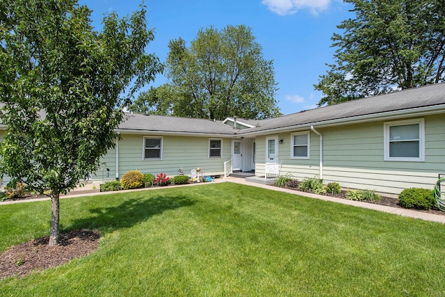 880 Andover Ct SE, Grand Rapids, MI 49508 - ranch-style home featuring a front lawn