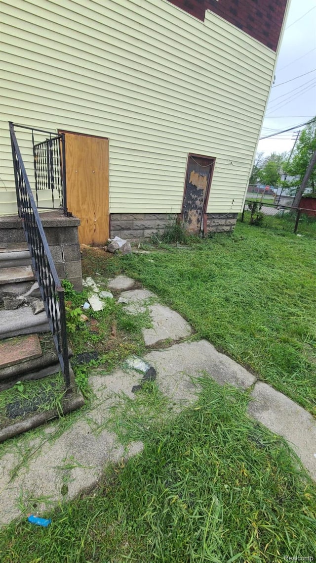 193 Division St, River Rouge, MI 48218 - view of yard
