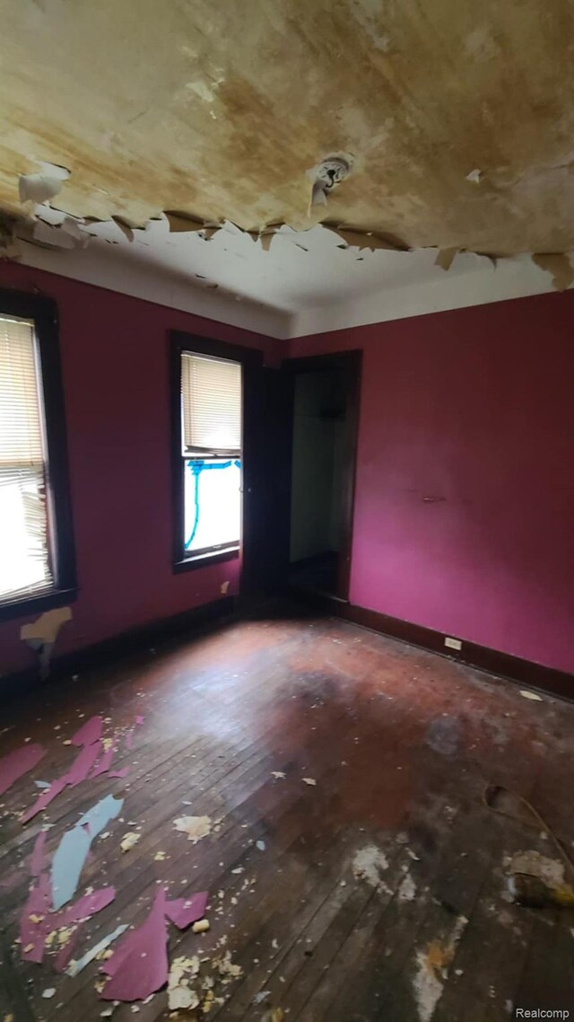 193 Division St, River Rouge, MI 48218 - spare room featuring hardwood / wood-style flooring and baseboards