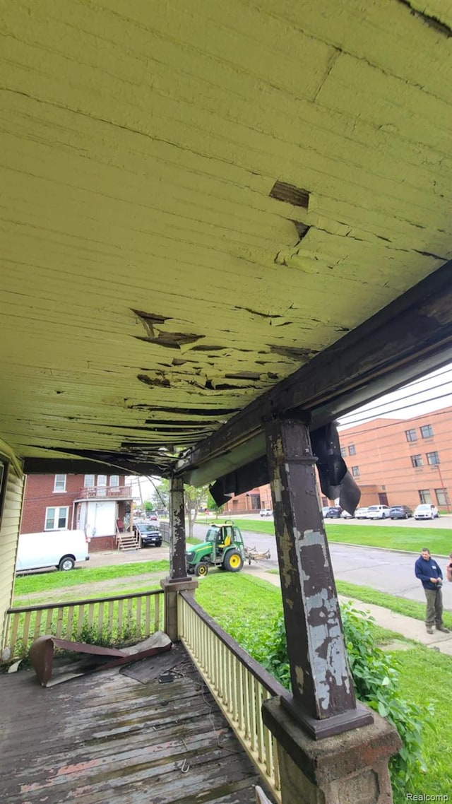 193 Division St, River Rouge, MI 48218 - view of wooden porch