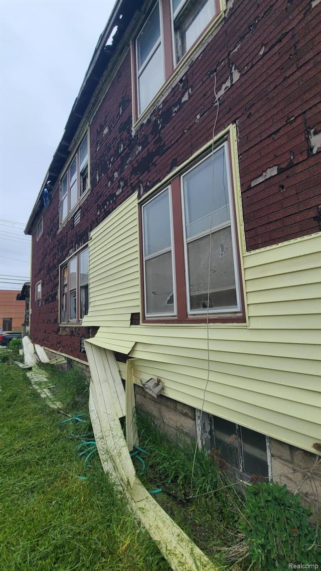 193 Division St, River Rouge, MI 48218 - view of side of home