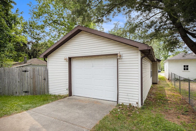 3515 Adams St, Kalamazoo, MI 49008 - detached garage featuring concrete driveway