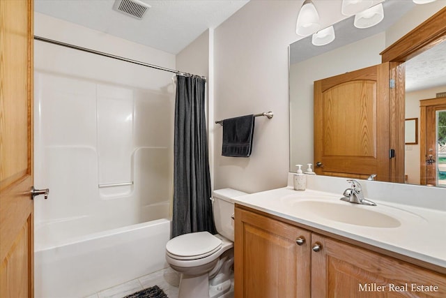 610 Riverwalk St Unit 18, Hastings, MI 49058 - full bath with vanity, shower / bathtub combination with curtain, and tile patterned floors