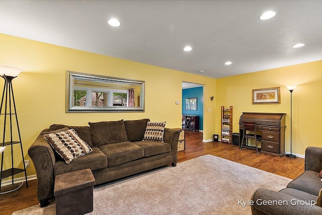 69 Cheyenne Ave, Holland, MI 49424 - living area featuring dark wood finished floors and recessed lighting