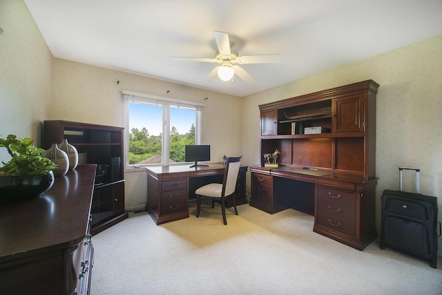 712 Dornoch Dr, Ann Arbor, MI 48103 - home office with ceiling fan and light carpet