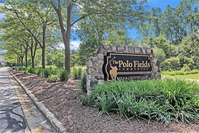 712 Dornoch Dr, Ann Arbor, MI 48103 - view of community sign