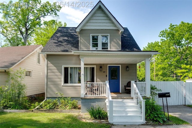 1217 E Madge Ave, Hazel Park, MI 48030 - bungalow-style house featuring a porch and roof with shingles
