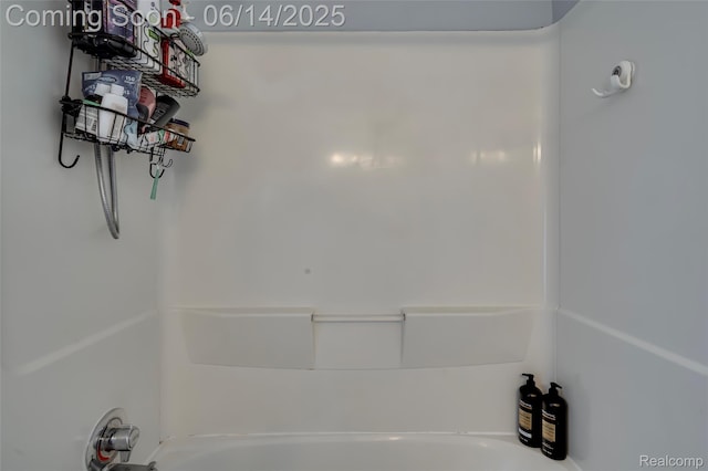 1217 E Madge Ave, Hazel Park, MI 48030 - full bath with shower / tub combination