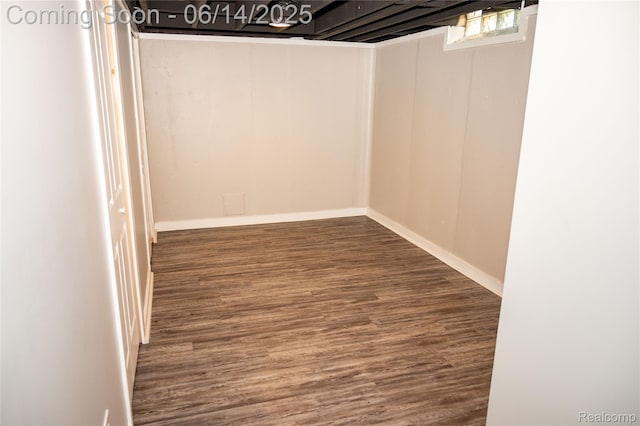 30320 Moulin Ave, Warren, MI 48088 - basement featuring wood finished floors and baseboards