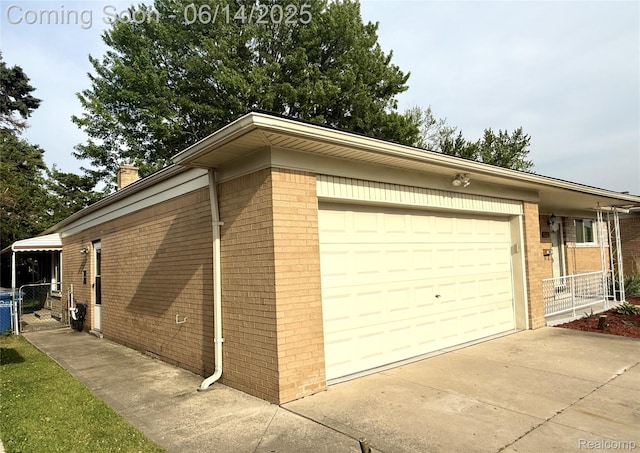 30320 Moulin Ave, Warren, MI 48088 - garage with driveway