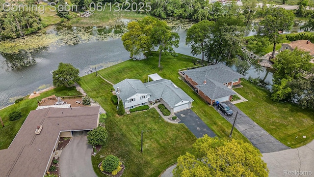 3255 School House Dr, Waterford, MI 48329 - aerial view of property and surrounding area