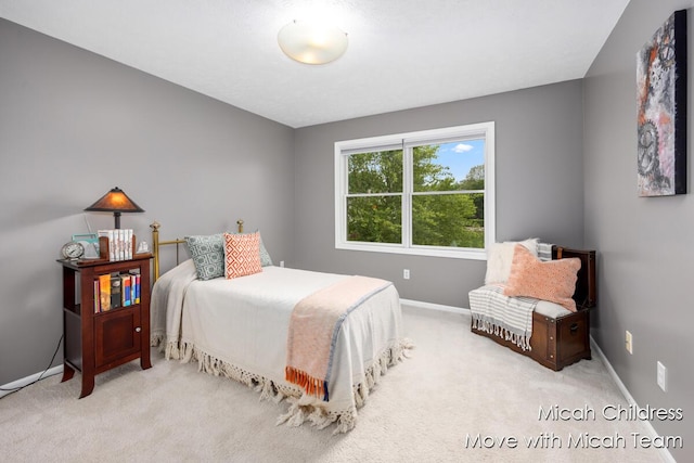 2321 S Highland View Cir SE, Grand Rapids, MI 49506 - carpeted bedroom featuring baseboards