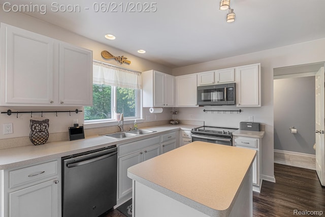 894 Canyon Creek Dr, Holly, MI 48442 - kitchen featuring appliances with stainless steel finishes, light countertops, white cabinets, and recessed lighting