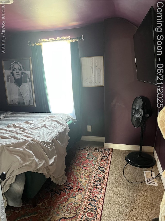 13203 Frazho Rd, Warren, MI 48089 - carpeted bedroom with baseboards