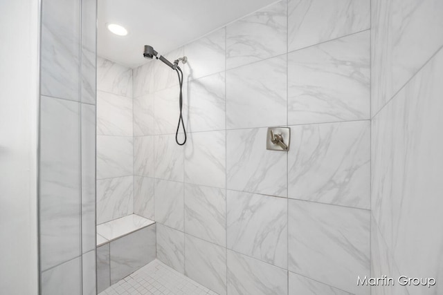 2243 Cambridge Dr SE, Grand Rapids, MI 49506 - full bath featuring a tile shower