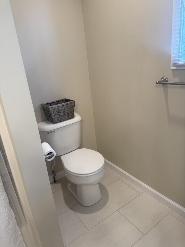 6927 Plum Hollow Cir, Kalamazoo, MI 49009 - bathroom with tile patterned flooring