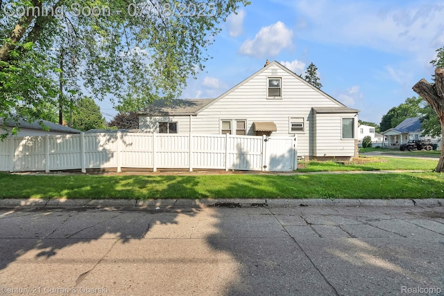 2205 Paris Ave, Dearborn, MI 48146 - photo 30