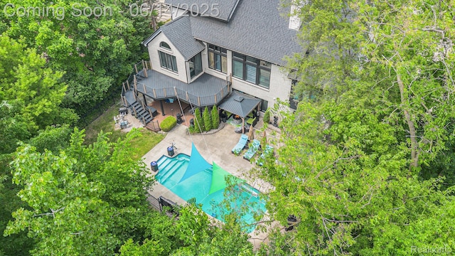 4322 Darlene Dr, Commerce Twp, MI 48382 - view of subject property with a pool