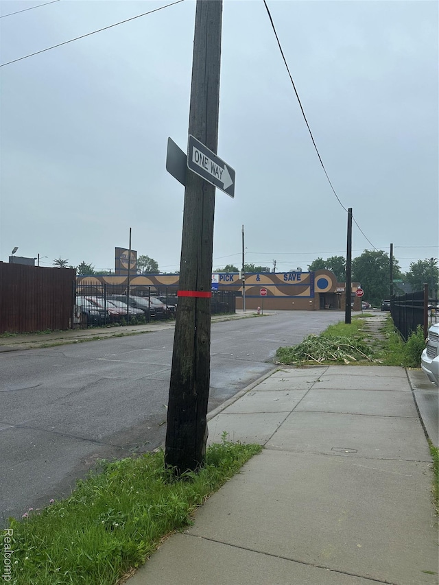 19131 Cliff St, Detroit, MI 48234 - exterior view