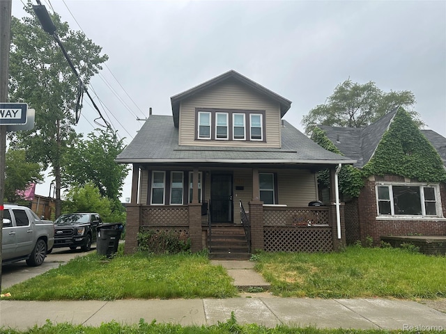 19131 Cliff St, Detroit, MI 48234 - bungalow featuring a porch